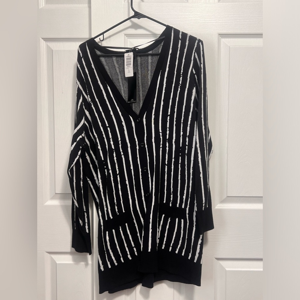 Torrid NBC Jack Skellington Cardigan